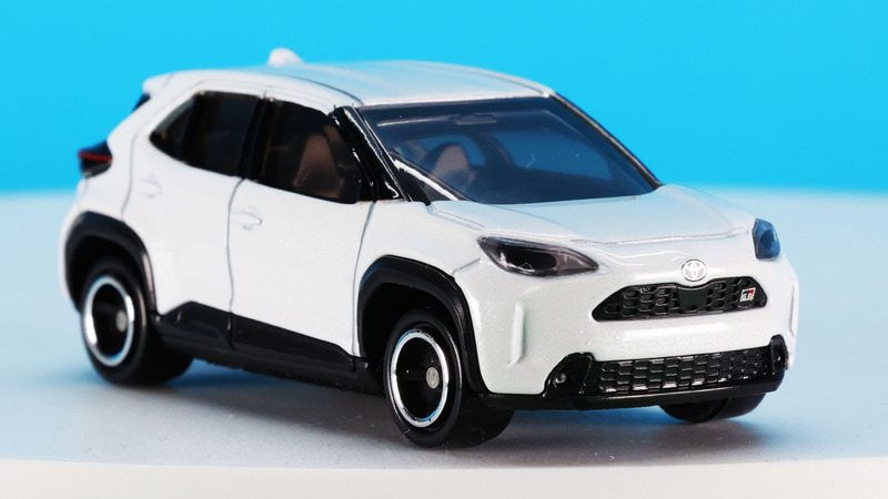 No.102 トヨタ ヤリスクロス GR SPORT 通常仕様