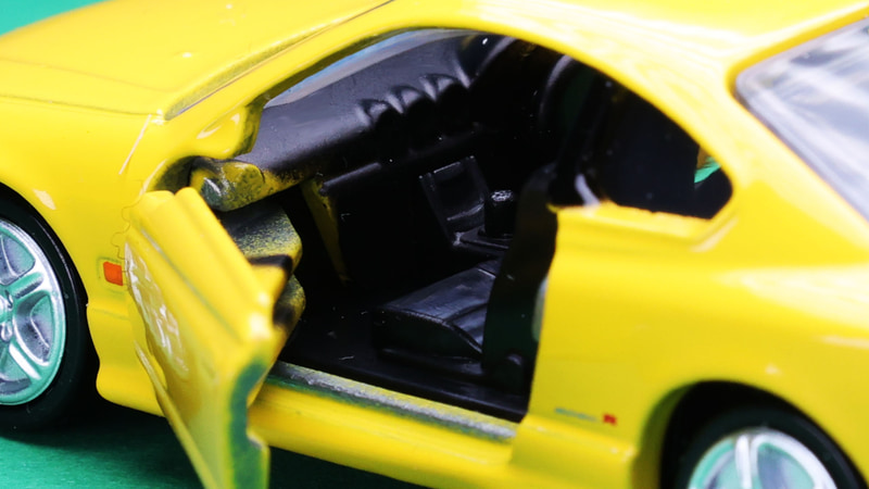 ダッシュボードの3連メーターもあります