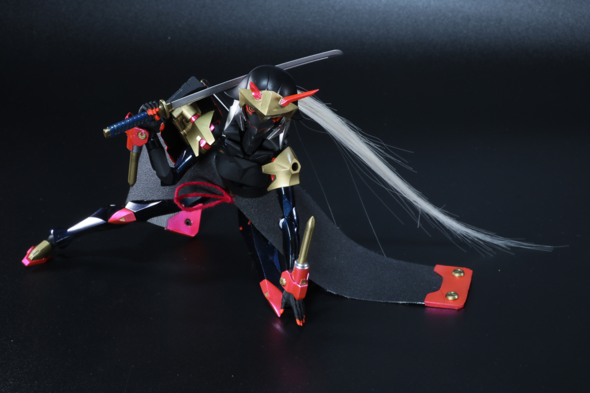 ウィッグも角度を変えれば風になびくようなディスプレイができる