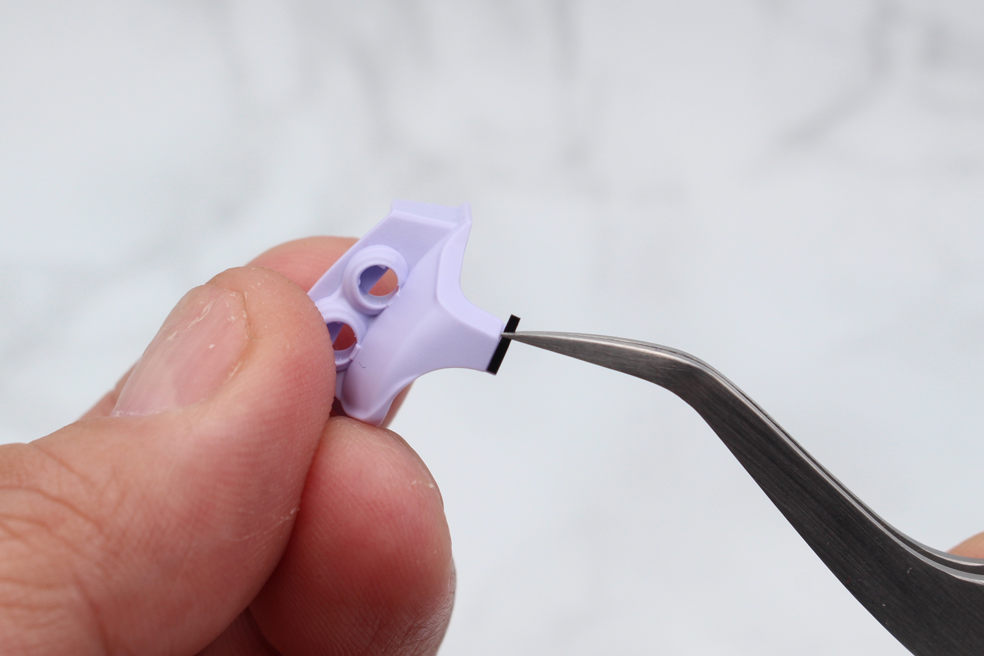 装甲のラインにはシールを貼る