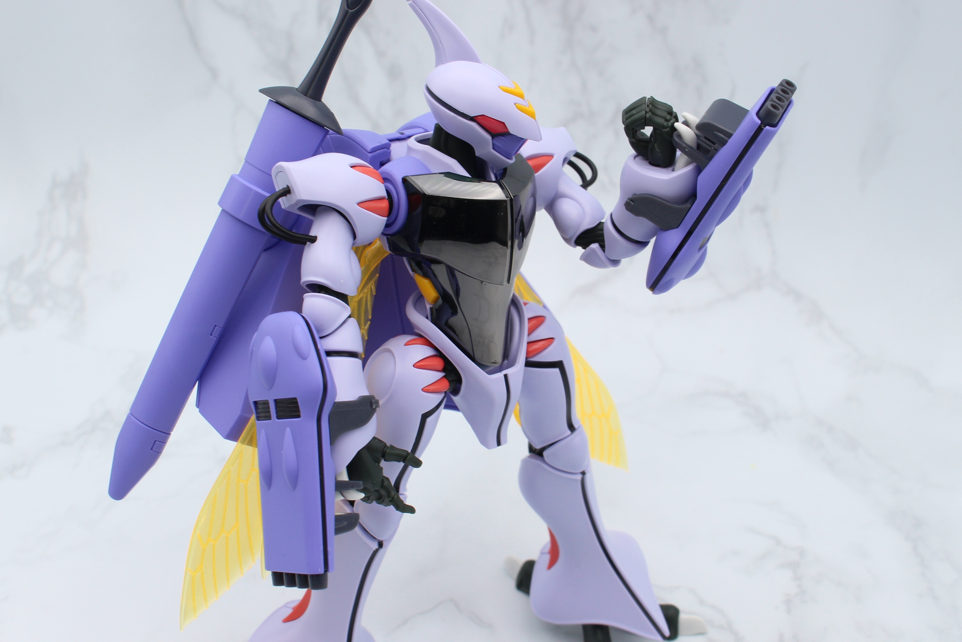 オーラショットは爪に引っかけて固定する