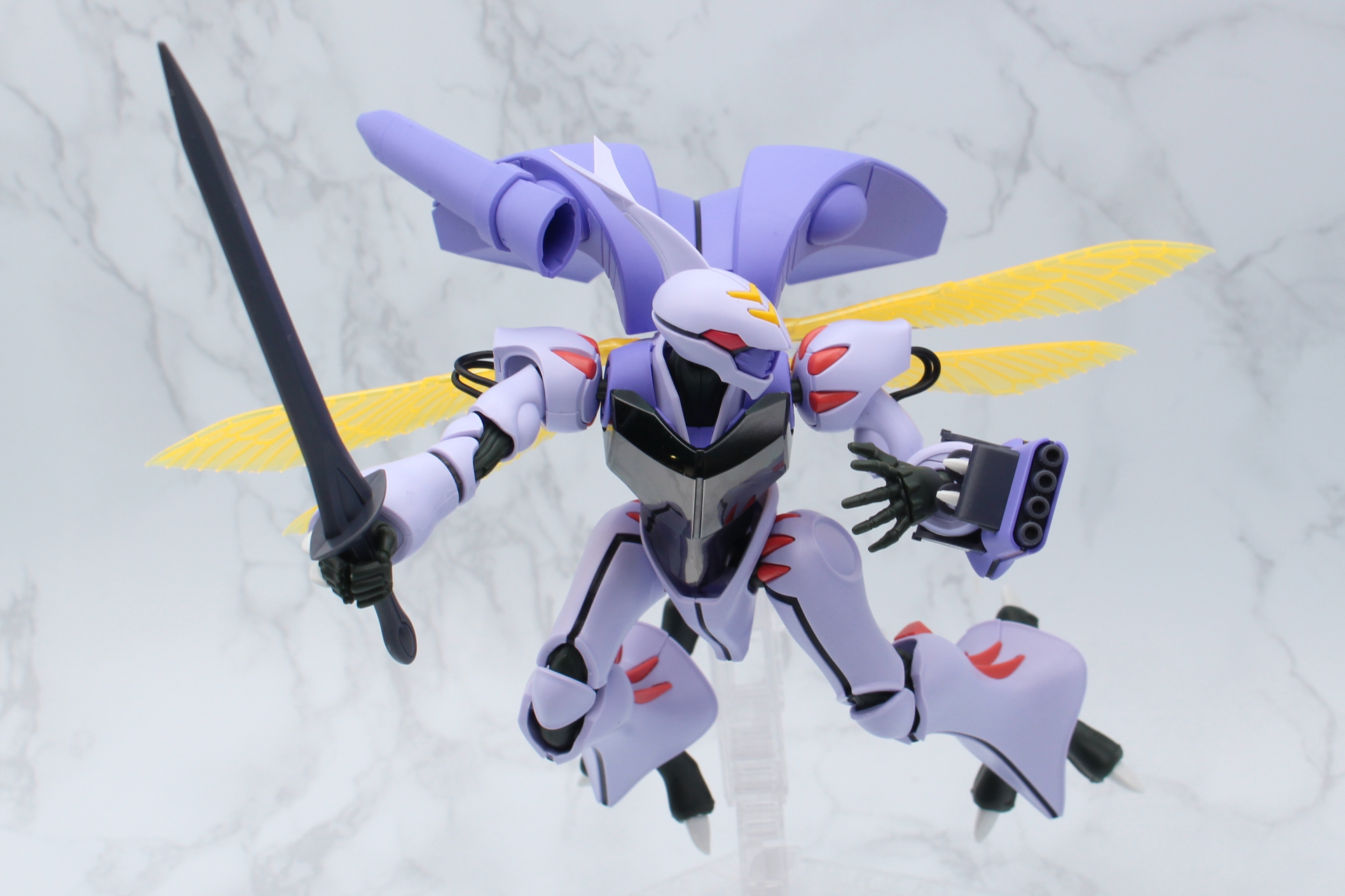 ダンバインの美しさや格好良さが引き立つポーズを楽しんでいただきたい