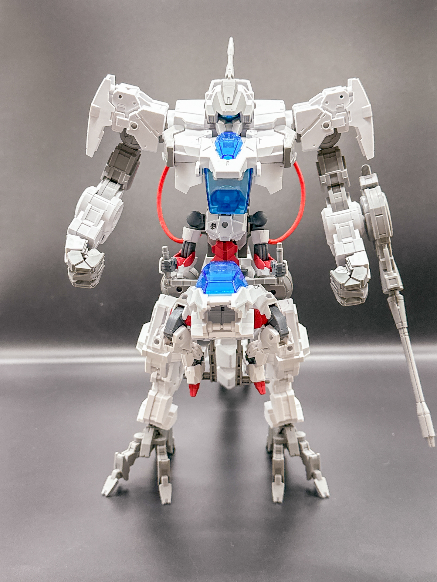 スピナティオを搭乗させてみました。プロヴェテルは地球連合軍の機体ですがマクシオン軍のスピナティオでも搭乗可能です。