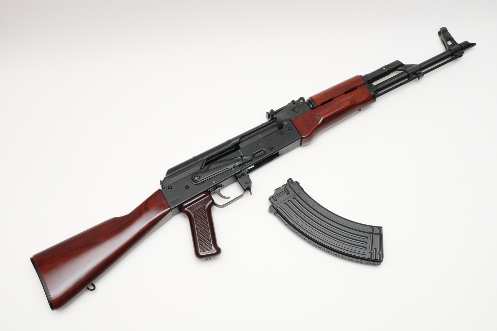 今回は手元に保護キャップがないので装着していないが、万が一のためにも射撃以外のときには保護キャップを装着することを習慣としておきたい