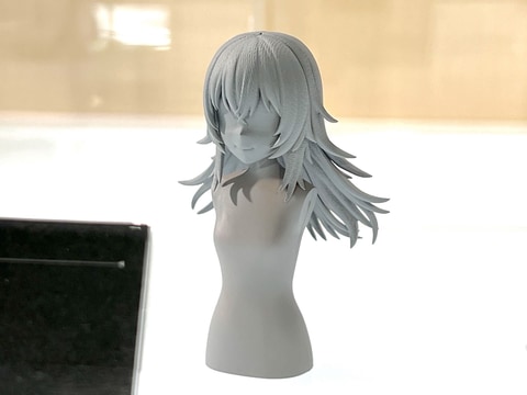 プラモデル「創彩少女庭園」より「虹村 映美【夏服】」などの原型公開