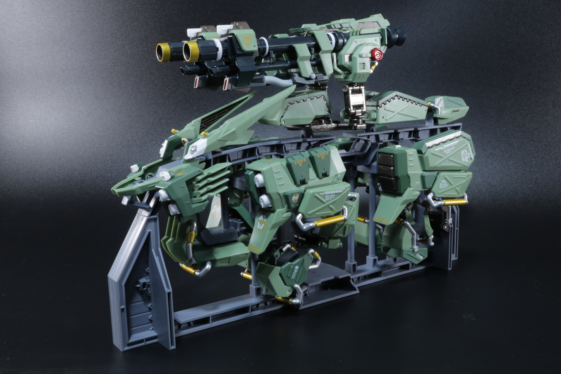 「パンツァーユニット」ディスプレイ