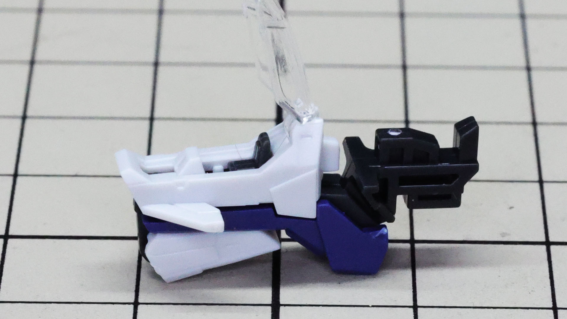 キャノピーは開閉可能になります