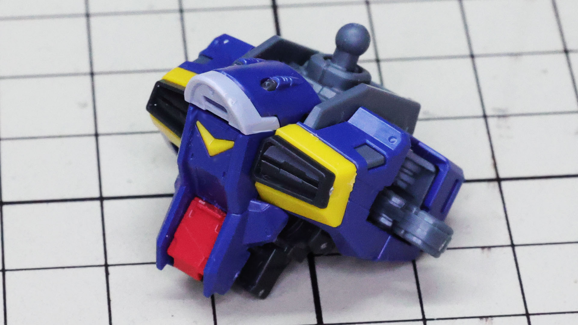 これがかっちり組み合わさるのですからガンプラってやっぱりすごいものです