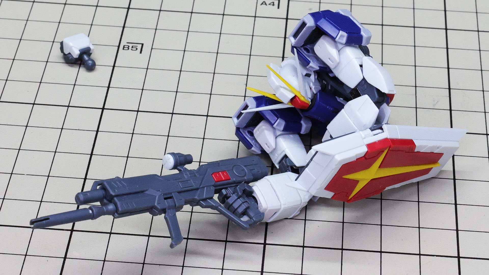 畳んだ機動防盾を接続してチェストフライヤー完成！