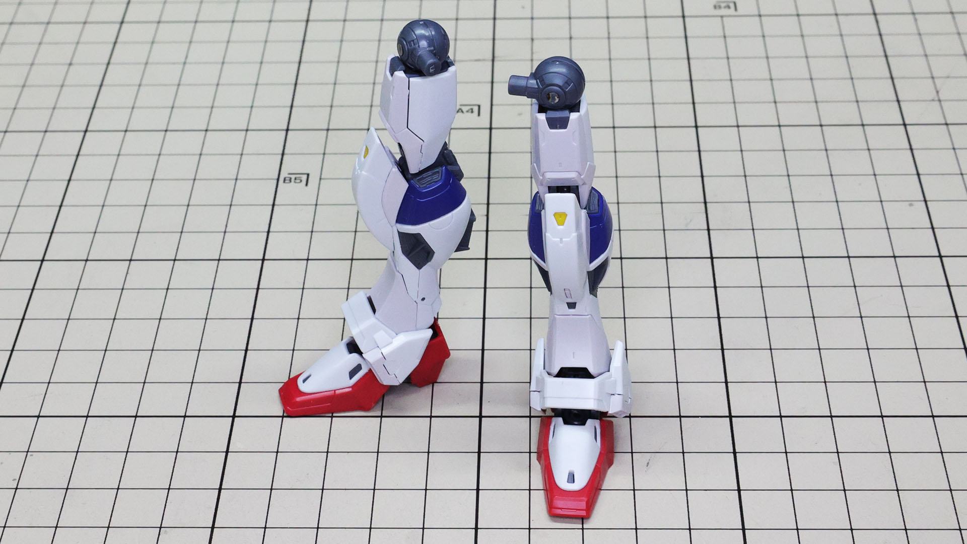 シュっとした脚部が完成