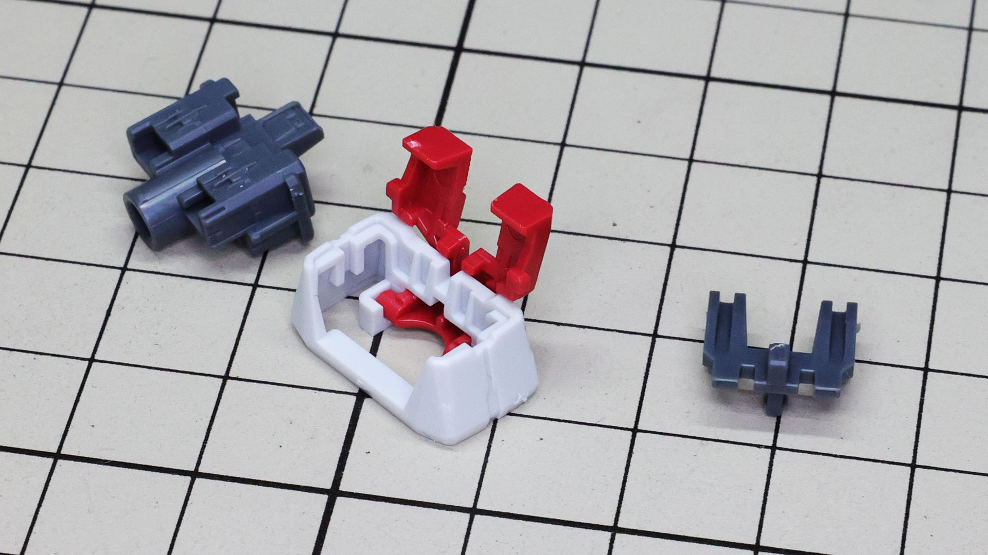 複雑に見えるコアスプレンダーとの接続部ですが、基本的に差し込まれるだけです