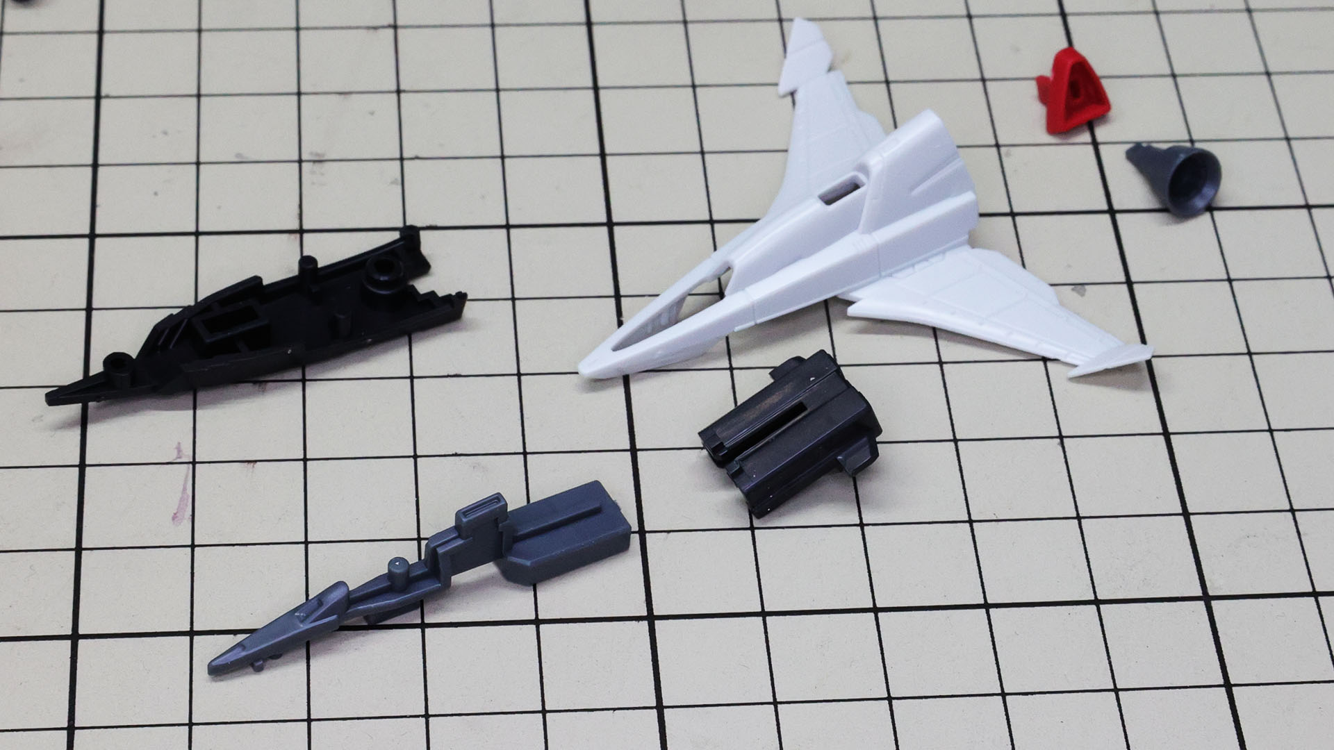 シルエットフライヤーにはメカフレームと外装が合わさります