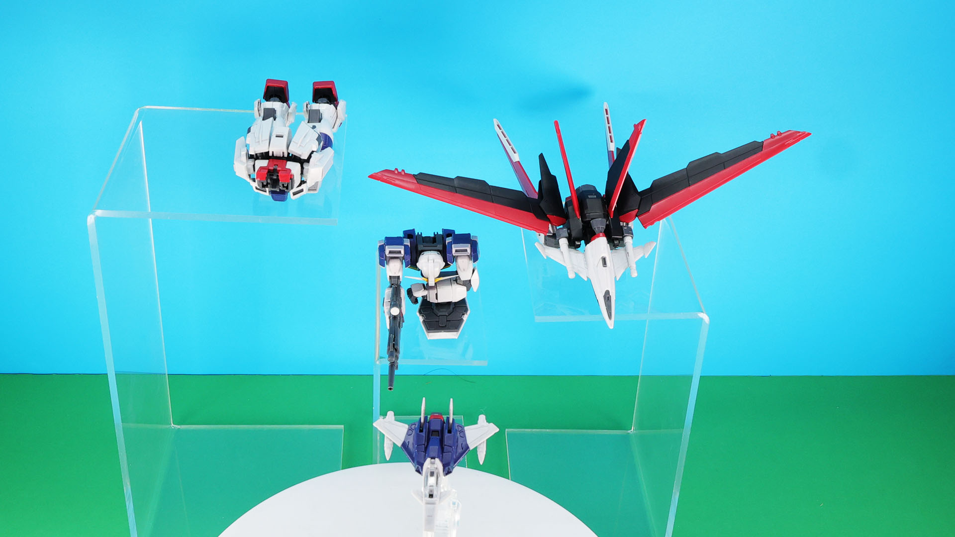 コアスプレンダー、チェストフライヤー、レッグフライヤー、フォースシルエット射出！