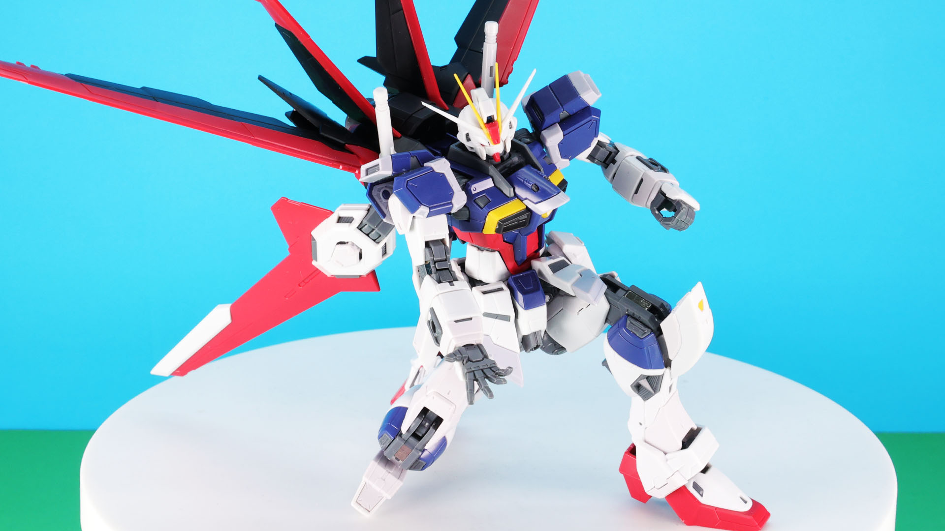 インパルスガンダム SpecIIの活躍はぜひ劇場で！