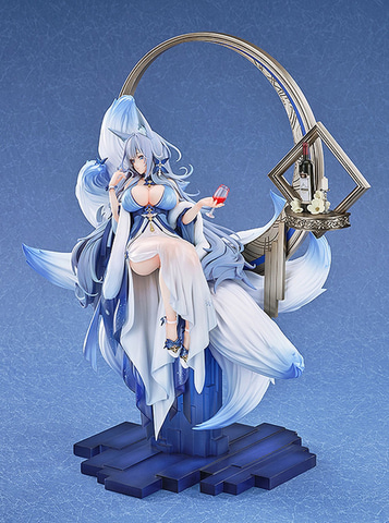 アズールレーン」より「満ち欠ける朧月」スキンの「信濃」が