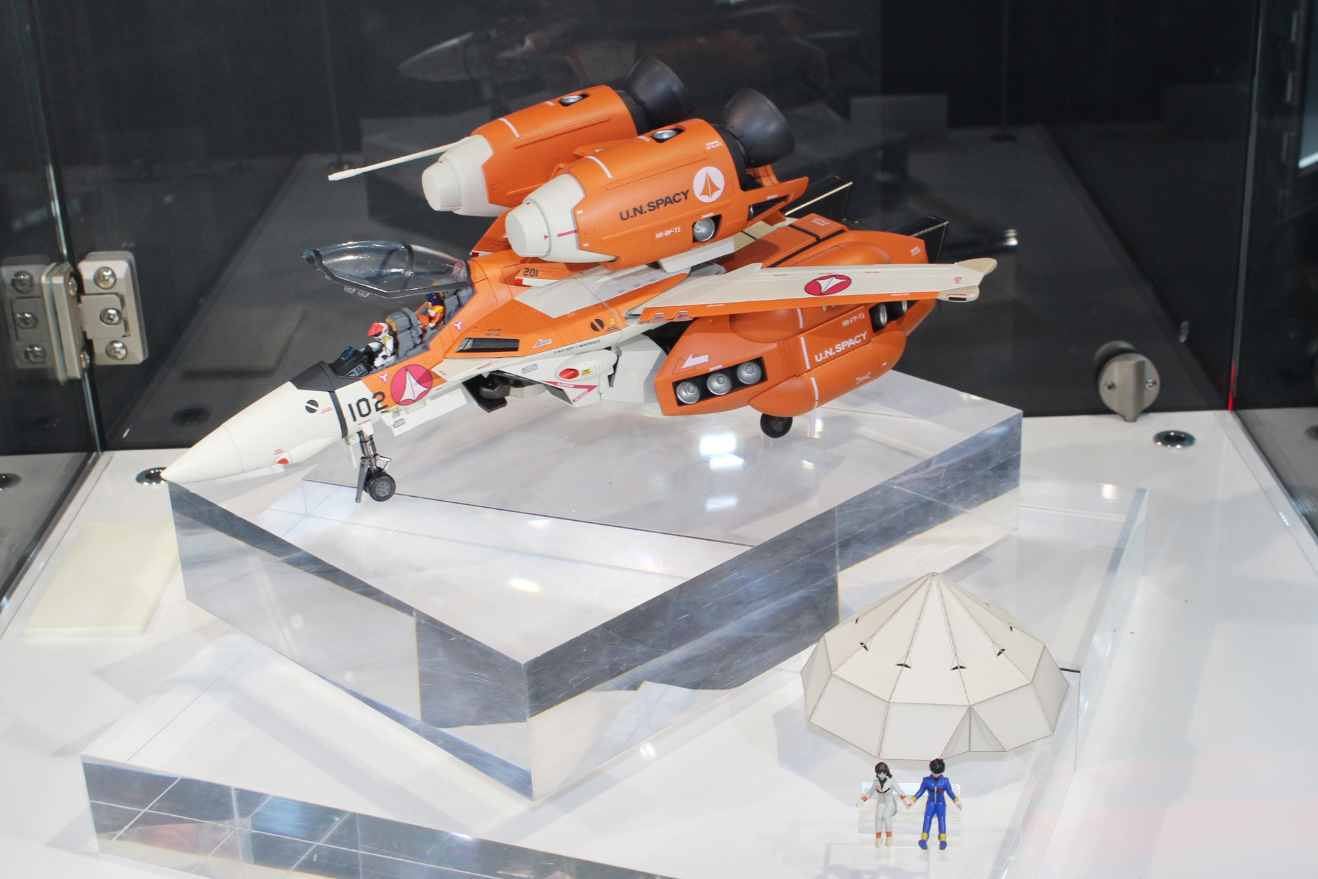 「DX超合金 VT-1 スーパーオストリッチ」。7月発送予定。価格は35,200円。プレミアムバンダイ販売商品