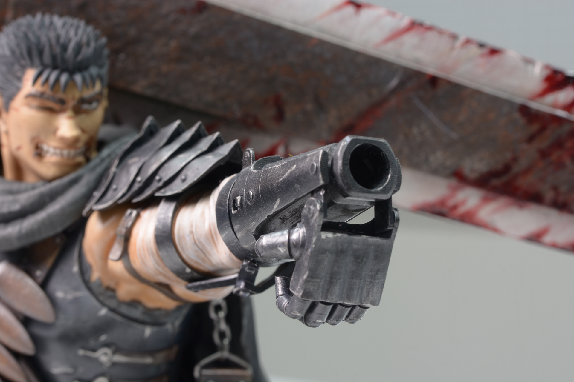 エフェクトパーツを外すと大きな砲口が現れる