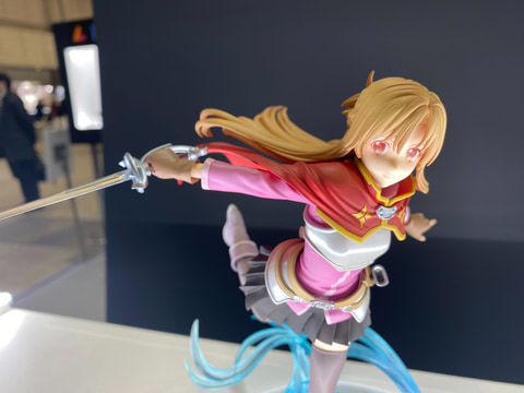 躍動感あふれる五条悟。「呪術廻戦」や「リゼロ」の新作プライズ