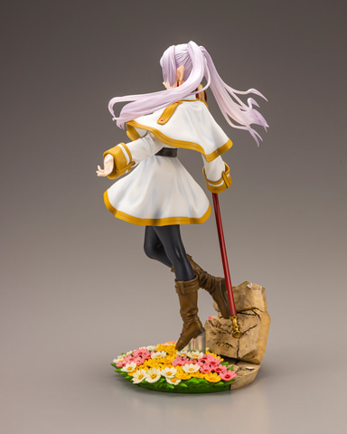 葬送のフリーレン」よりコトブキヤがフリーレンをフィギュア化！ 花畑