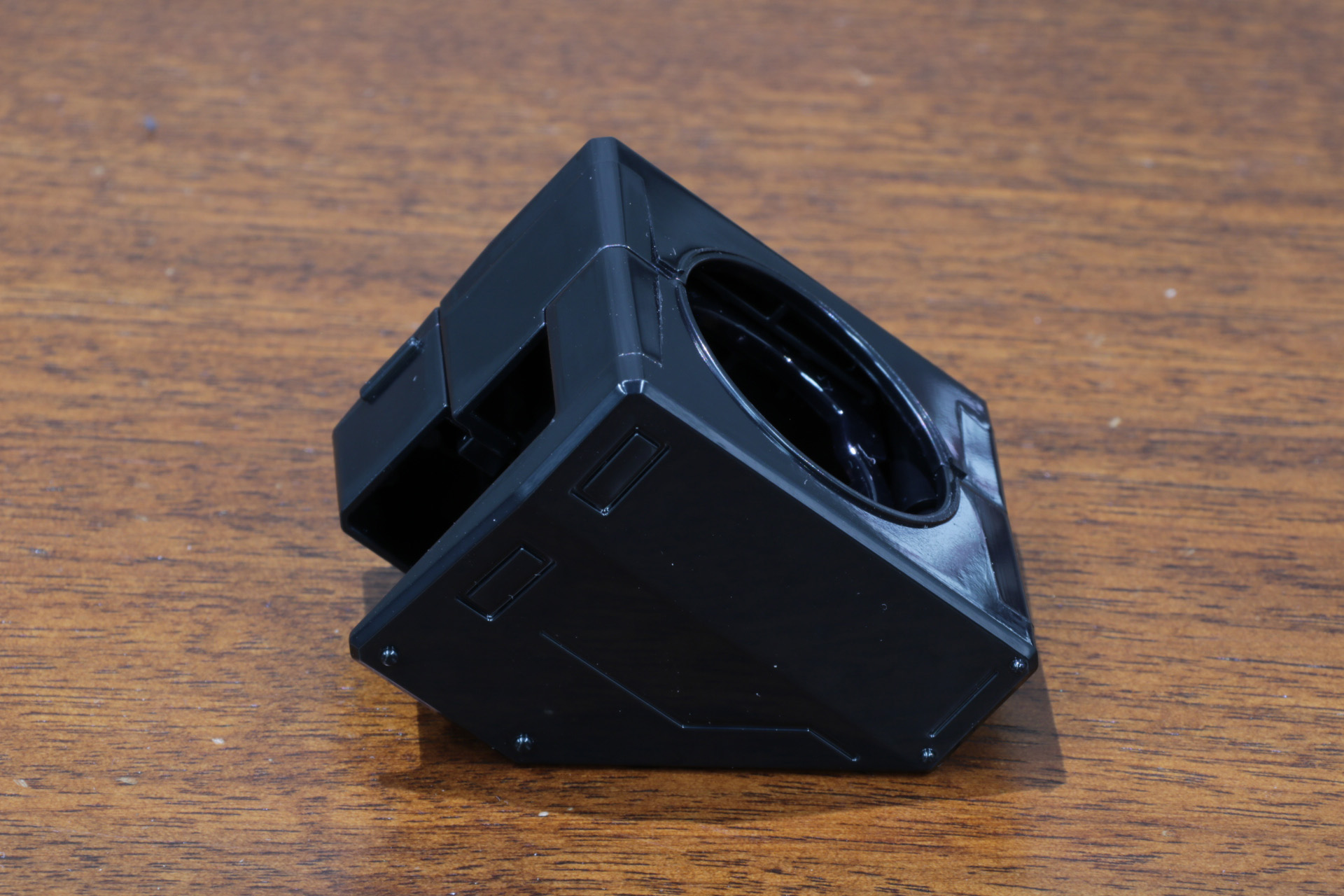 専用アタッチメントを使用することで「ファイズポインター」を装着できる