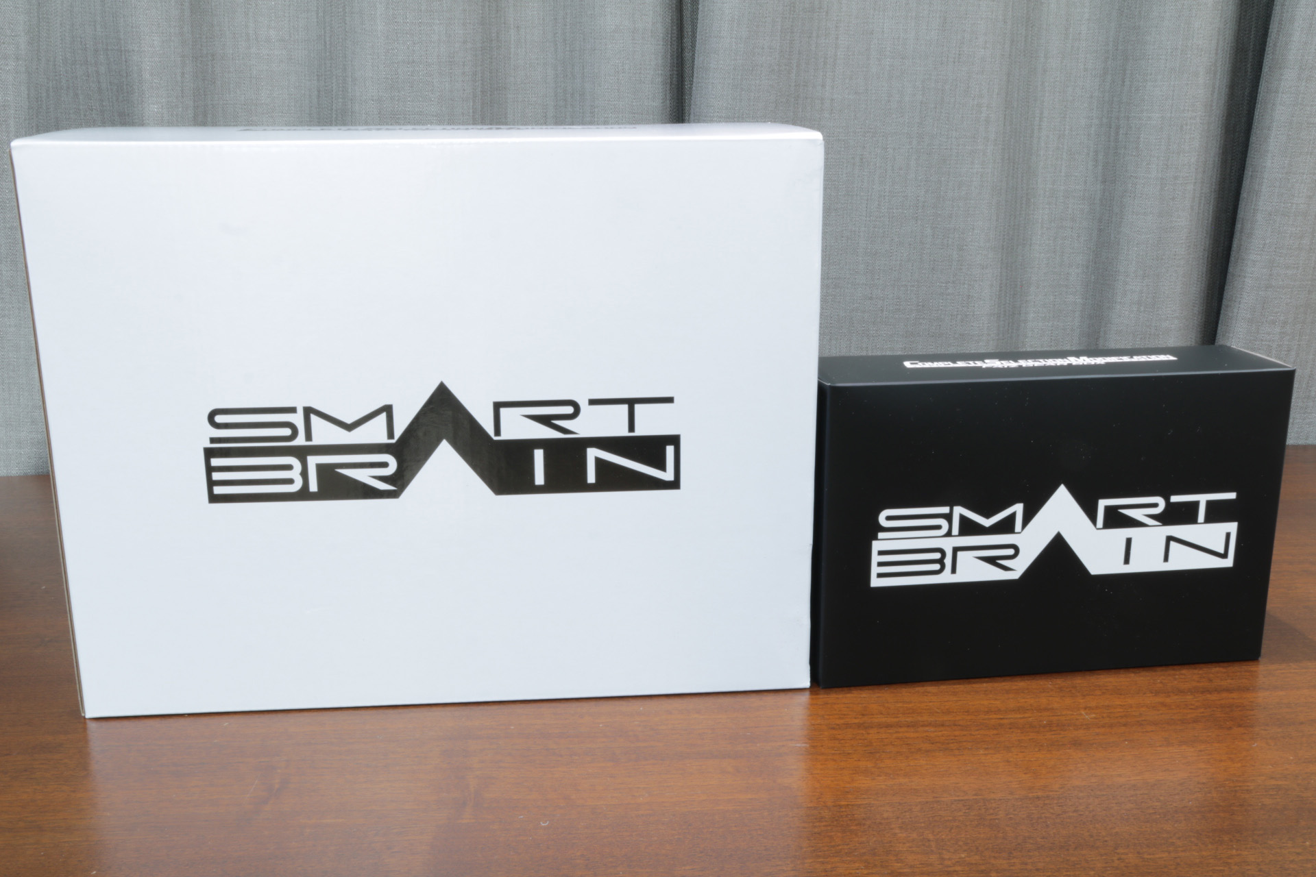 パッケージは2つに分かれている