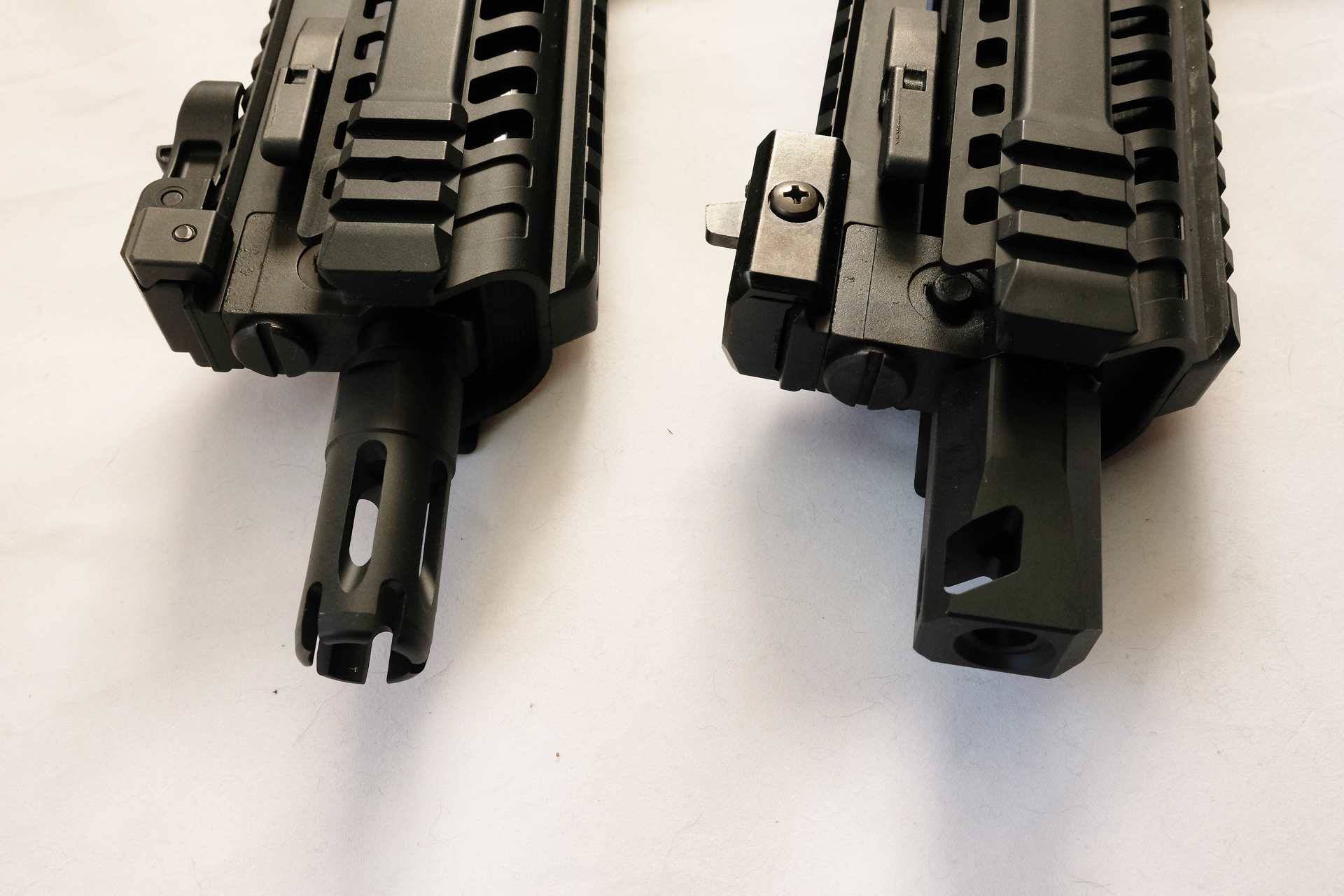 銃口「M4パトリオットHC」（左）と「パトリオットプラス」（右）