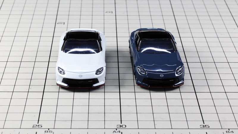 フロント：先代Z34ベースから大きくイメージチェンジを果たしたフロントマスク