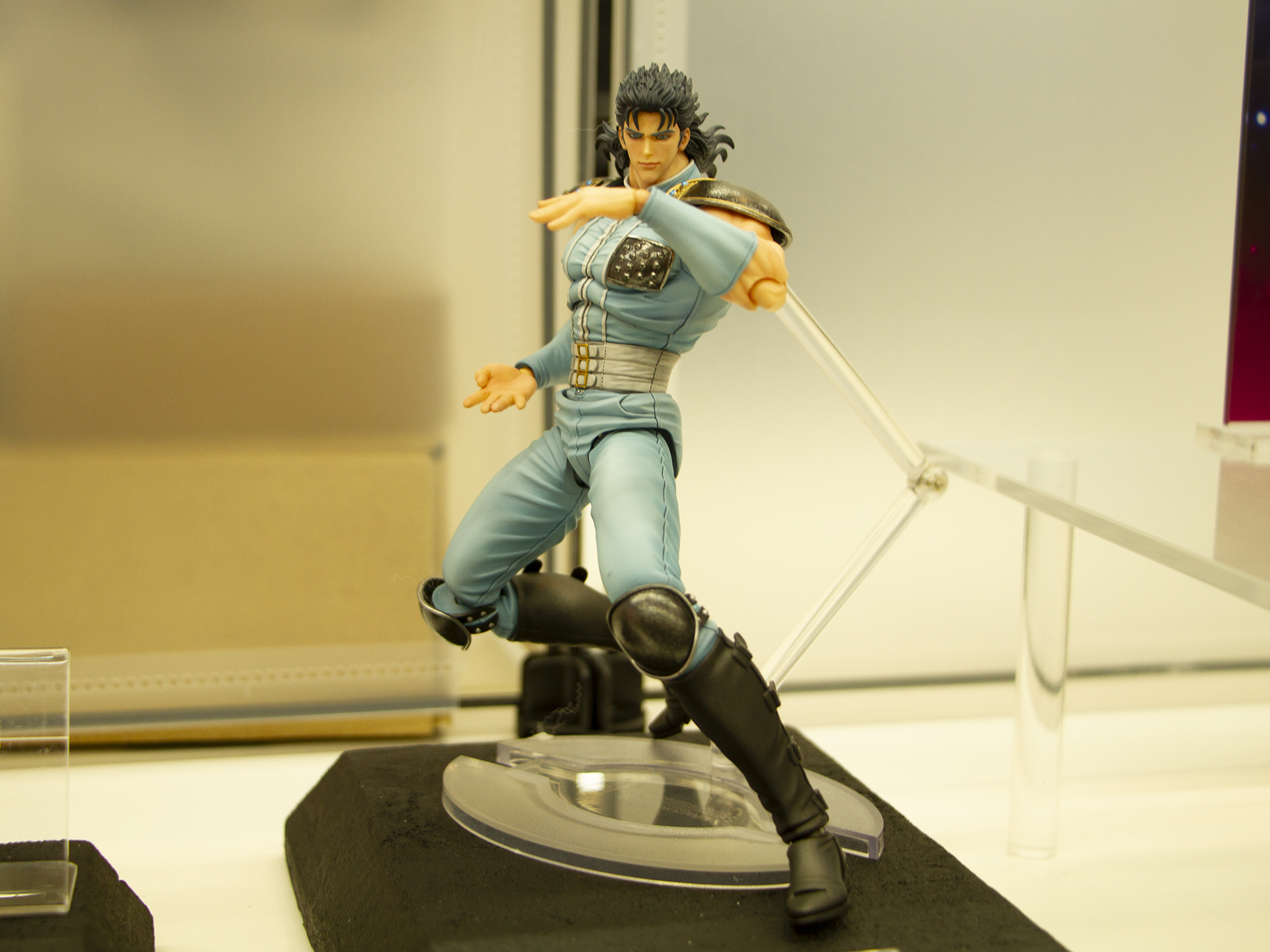 予約受付中・9月発売予定