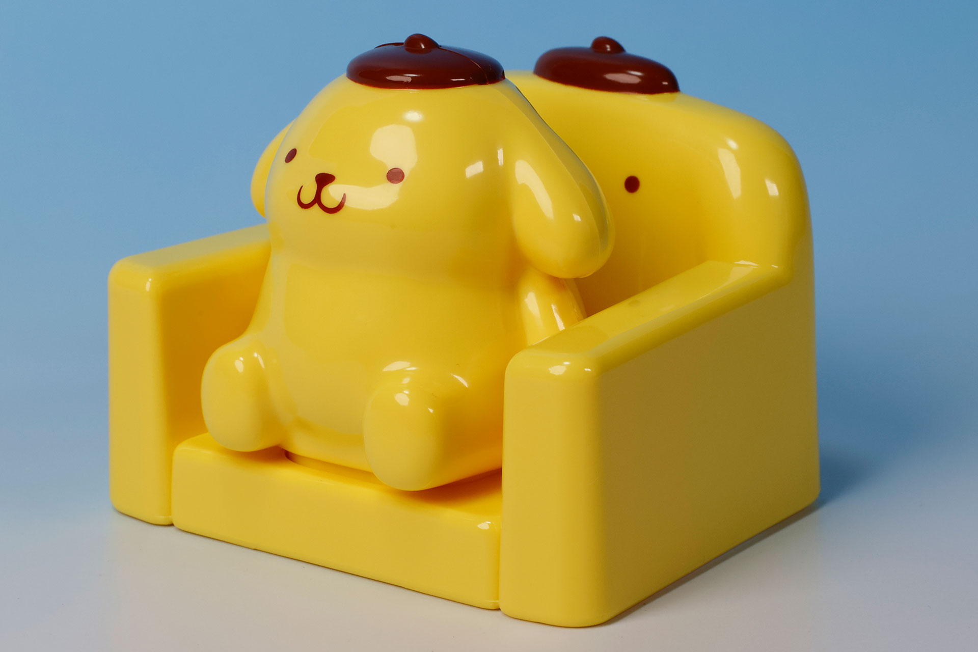 ちょっとややこしいが、ポムポムプリンが座っている椅子もポムポムプリンの姿が！