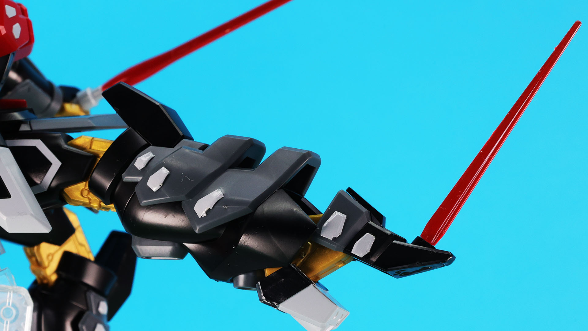 ジャスティスガンダム系の技術も入っているようです
