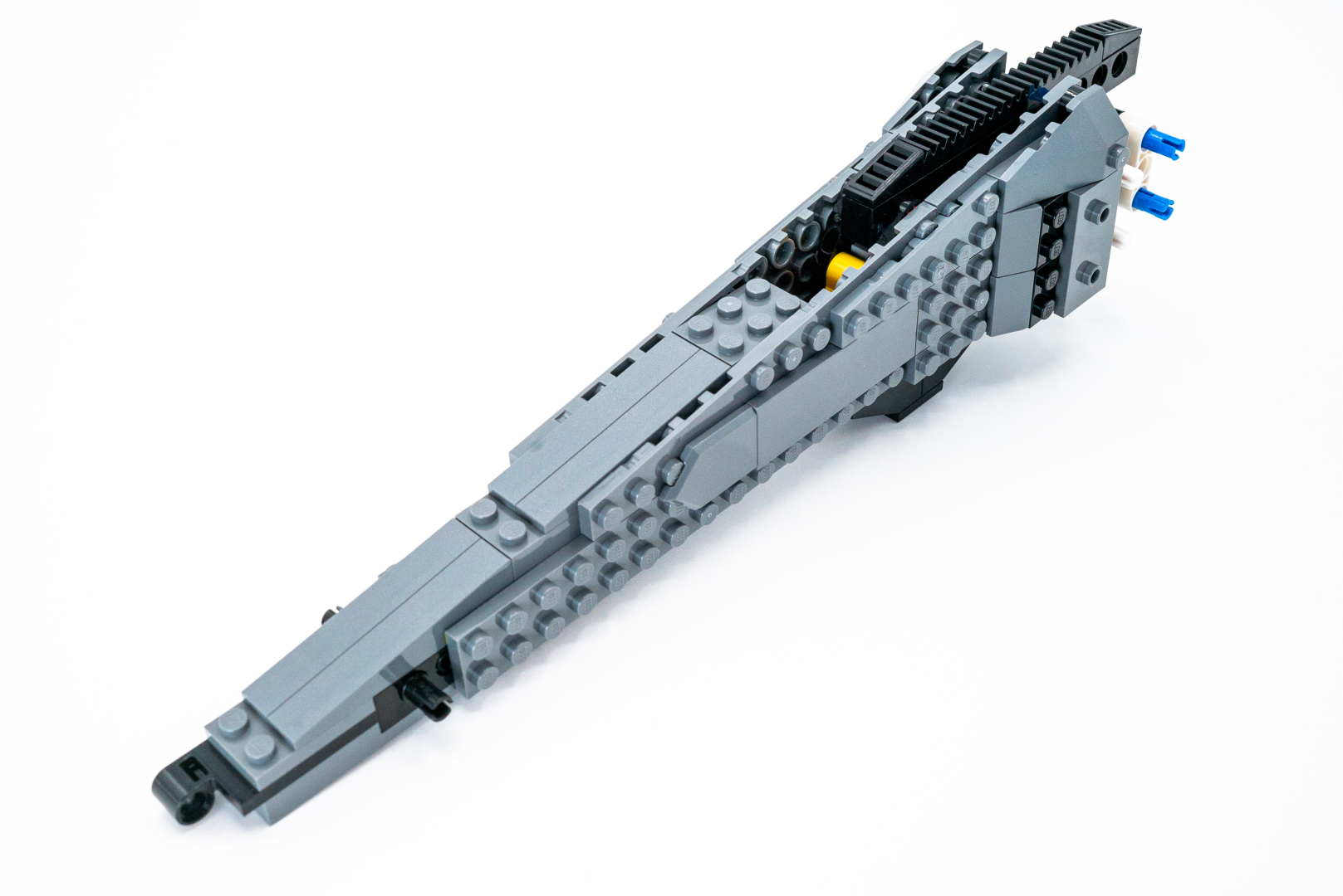 袋1の完成品。メカメカしい感じでこれだけでもカッコいい