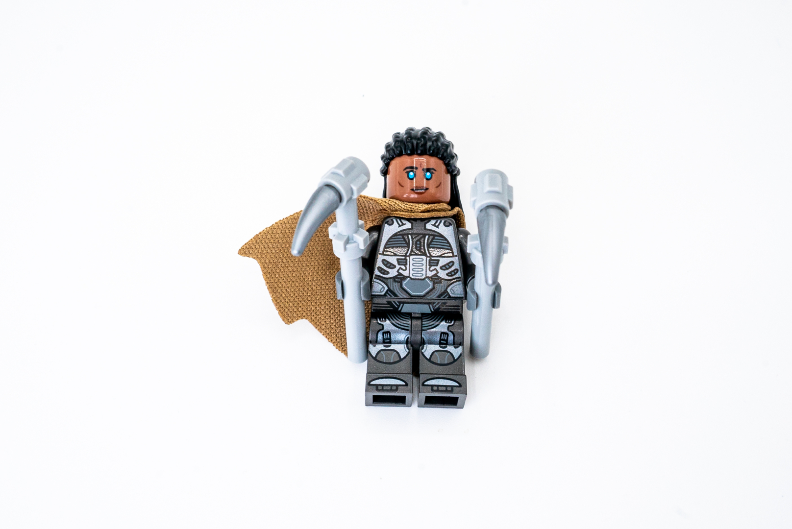 リエト・カインズ博士は袋6に入っている。使い込まれたマントの表現がいい！