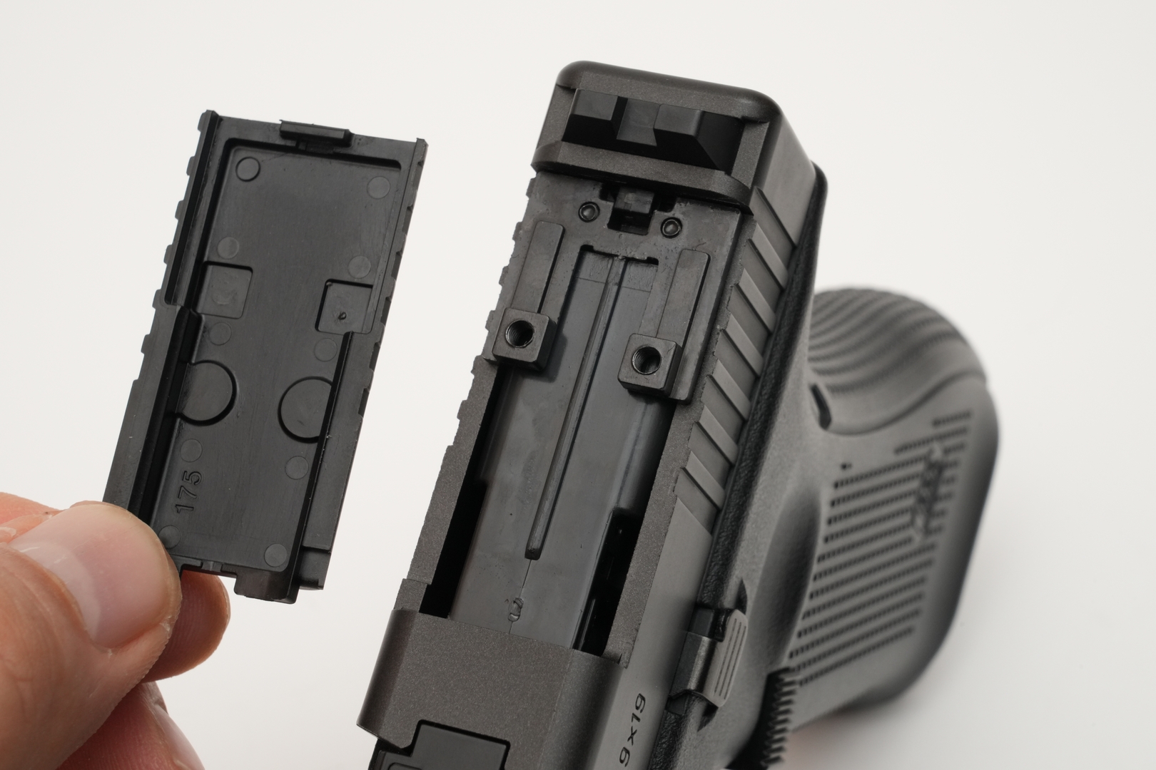 取り外しは簡単