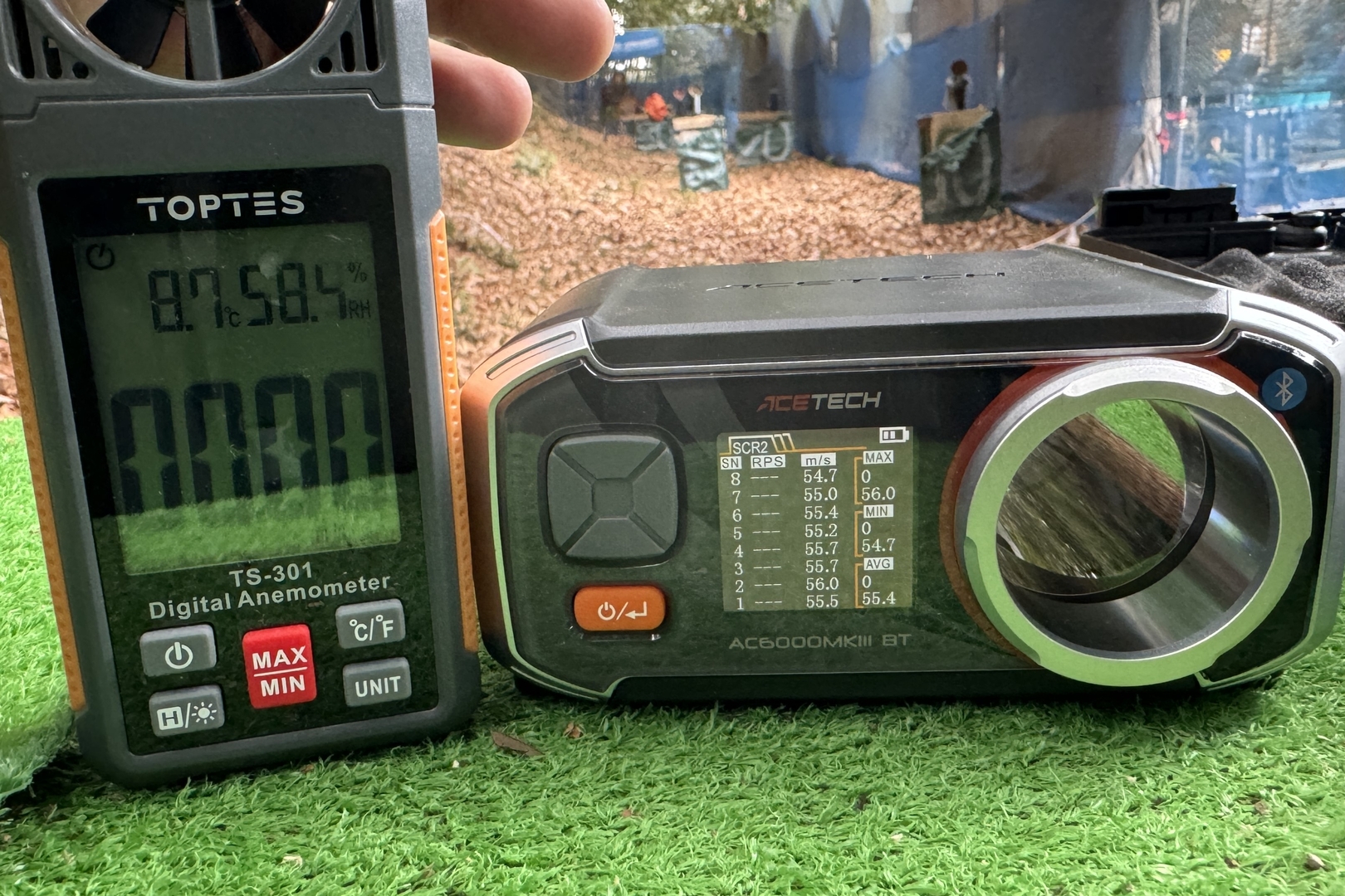 気温8.7℃、湿度58.4％の環境下でも初速を計測したが、0.20g弾で最大56m/s、最小54.7m/s、平均55.4m/sとなった（10発発射時）。非常に安定している