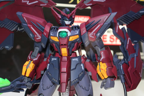 特別企画】【ガンダムベース撮り下ろし】新武装を備えたガンダム