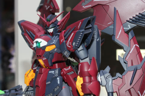 特別企画】【ガンダムベース撮り下ろし】新武装を備えたガンダム