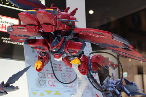 特別企画】【ガンダムベース撮り下ろし】新武装を備えたガンダム