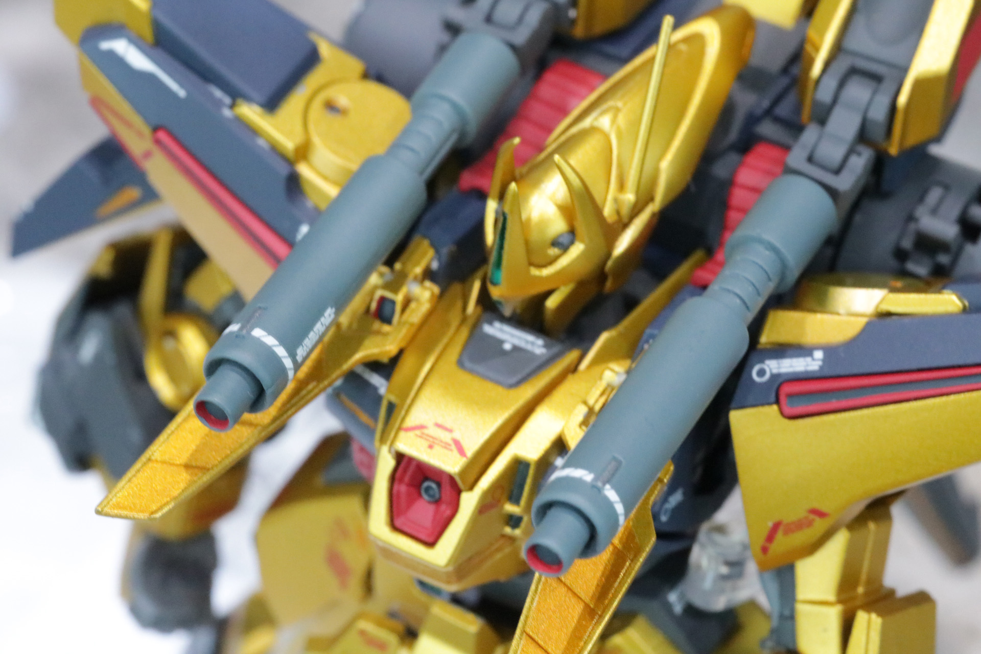 ビーム・キャノンは砲身の伸縮ギミックを搭載