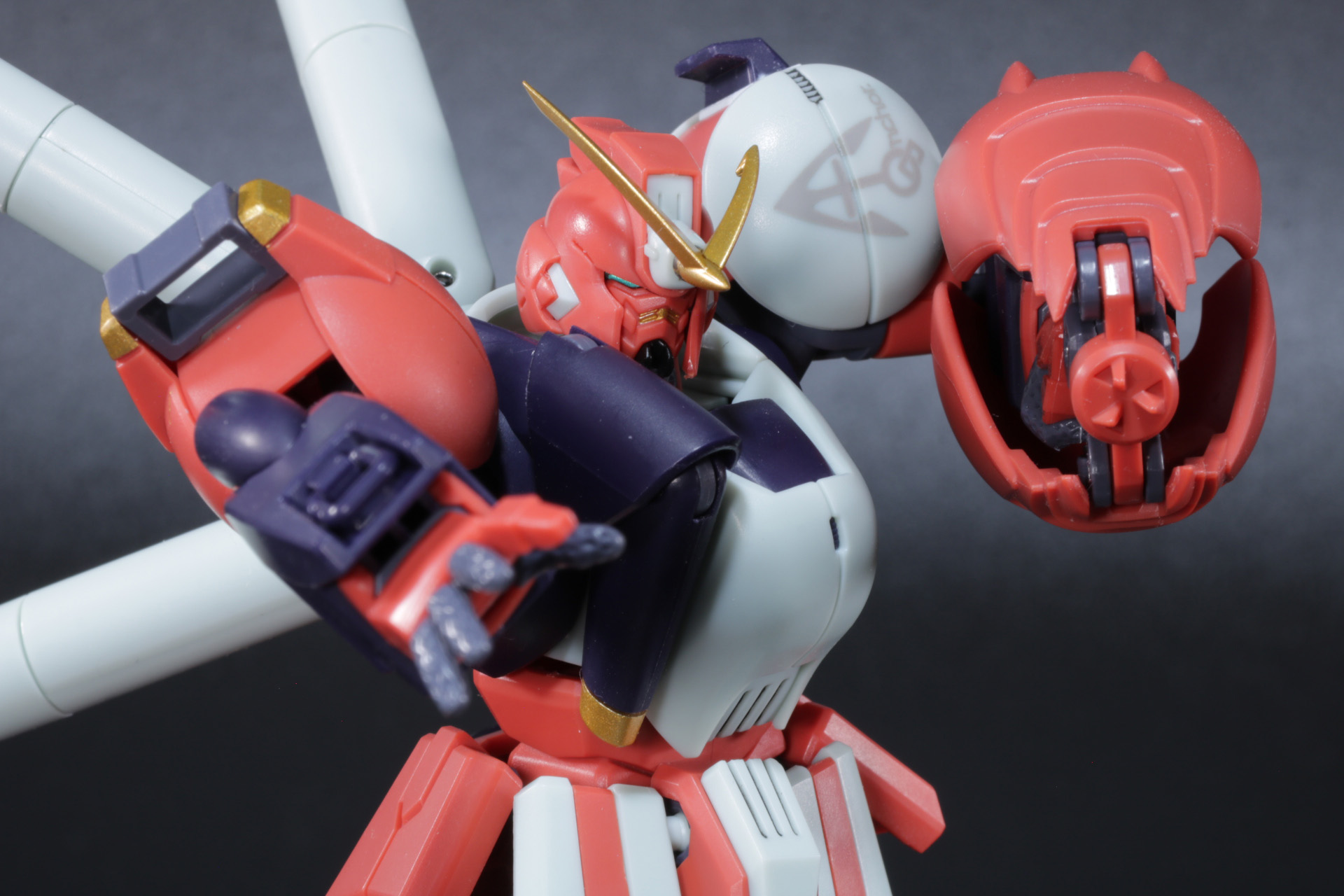 脚部の「パイルバンカー」作動