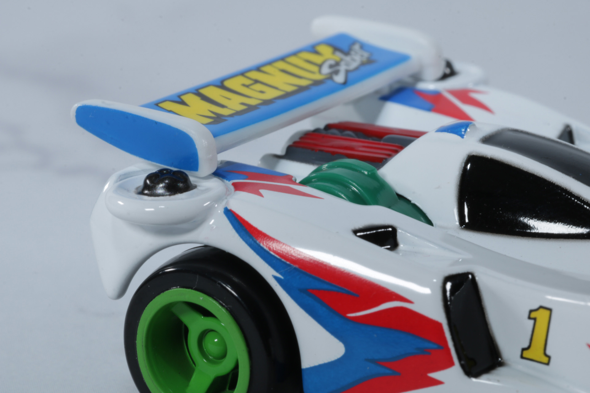 リアのローラーも造形されている。こちらは回転しない