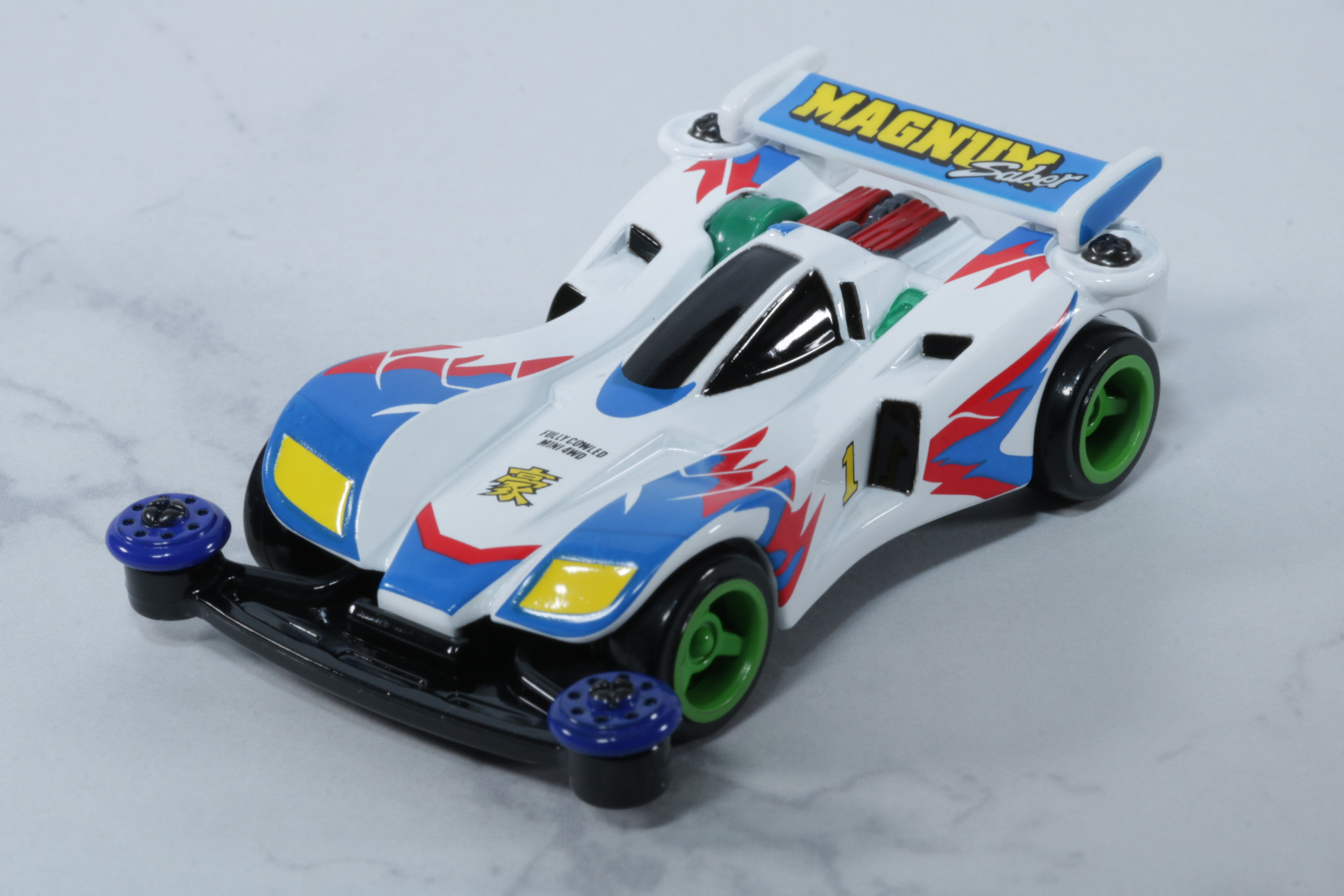 豪の「マグナムセイバー」がトミカになって登場