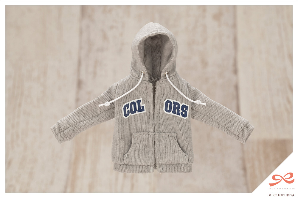 「COLORS」は庭園エリアの学生にとっては定番のブランドで、制服と組み合わせて着用する子も多いという