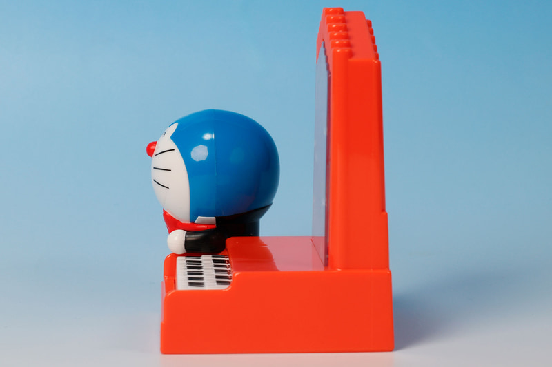 こちらは真横から見たところ