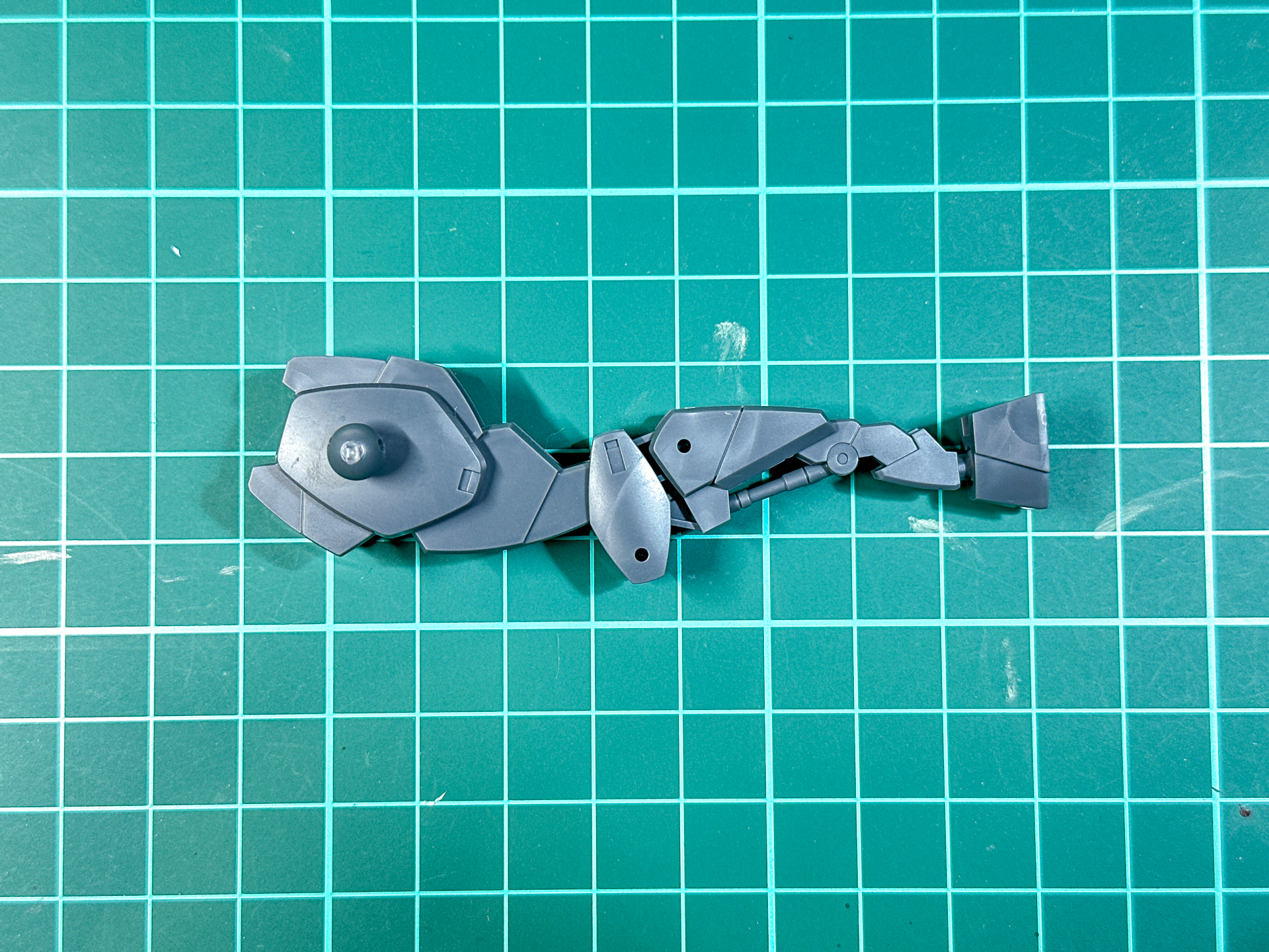 蹄部の接続はボールジョイントとなっています。