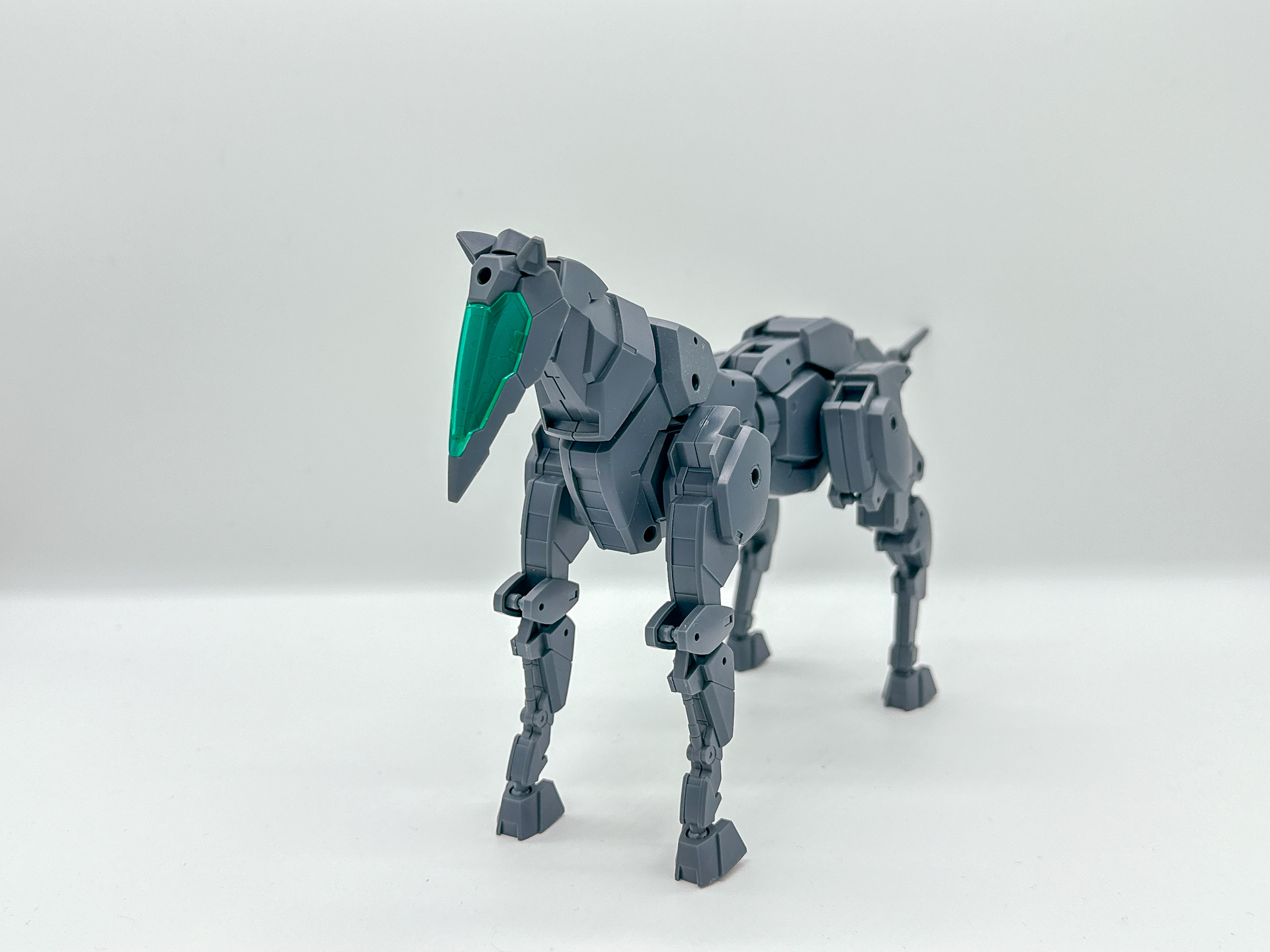 馬の身体的特徴をしっかりととらえた造形となっています。