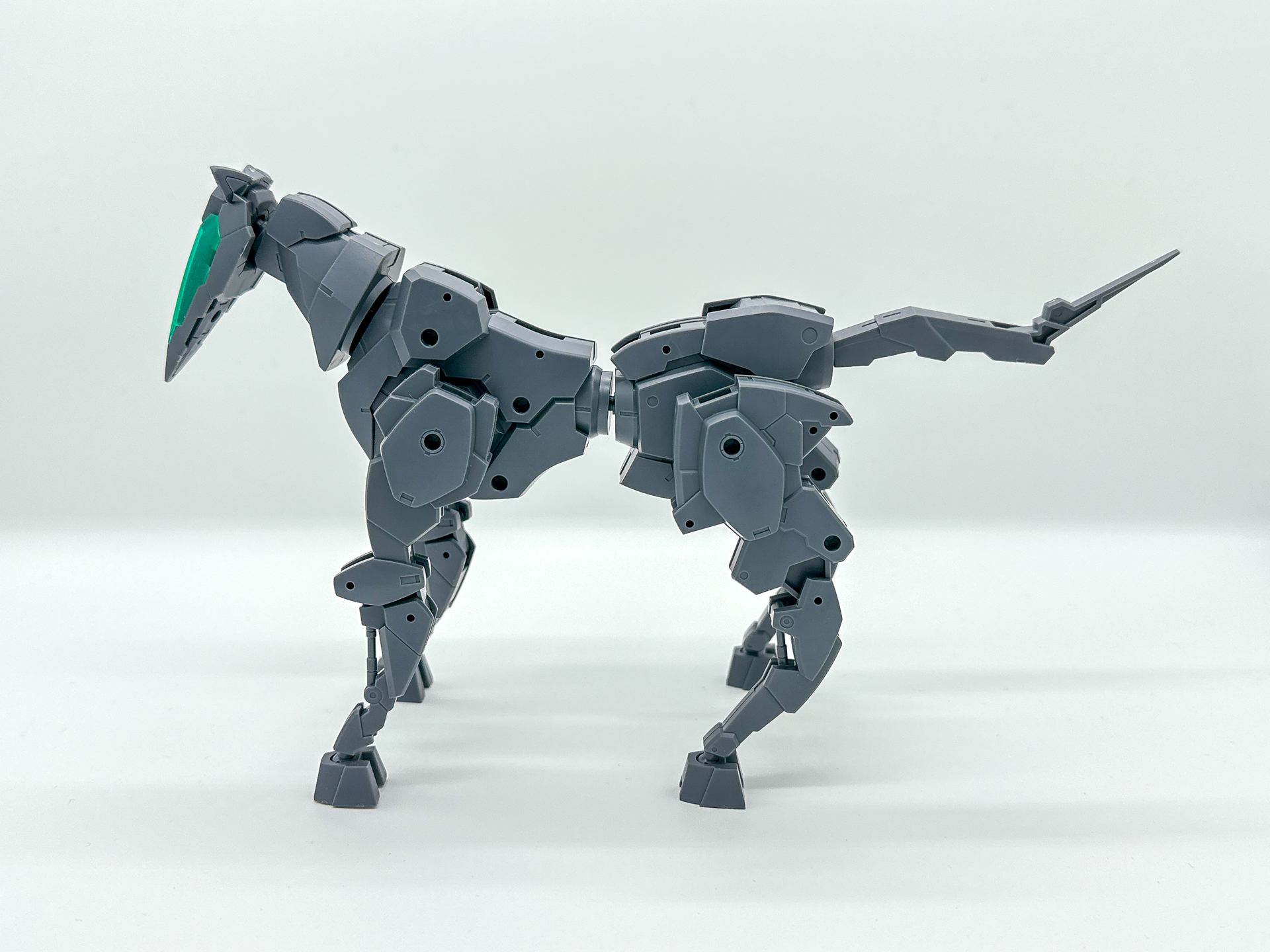 馬の身体的特徴をしっかりととらえた造形となっています。