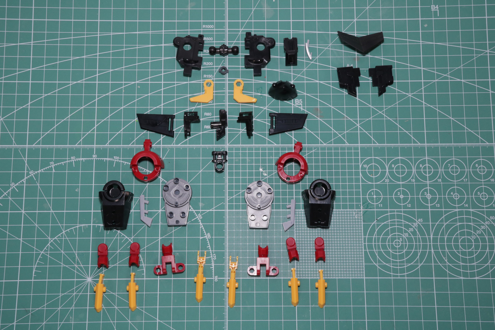 各パーツの可動に加え、劇中に近い造形となっている