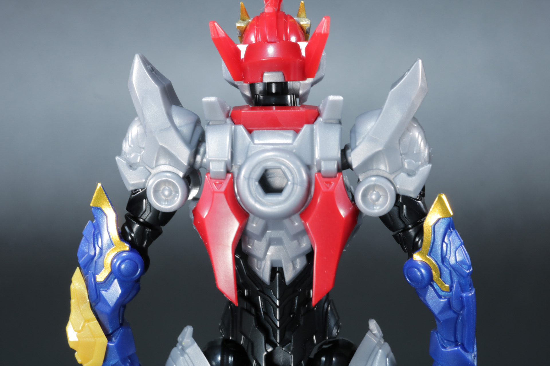 背面にはディスプレイ用のジョイント穴