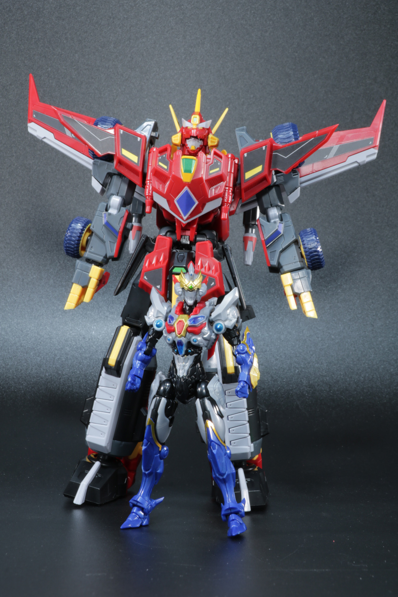 「グリッドマン (Universe Fighter)」と比較