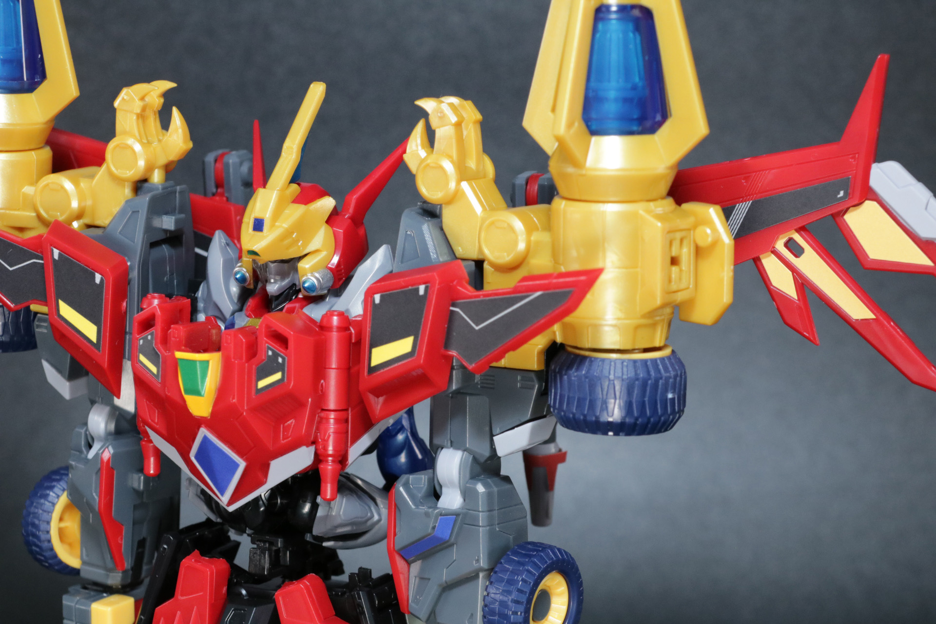 胴体に腕部を装着